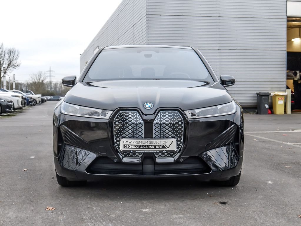 BMW iX 2023
