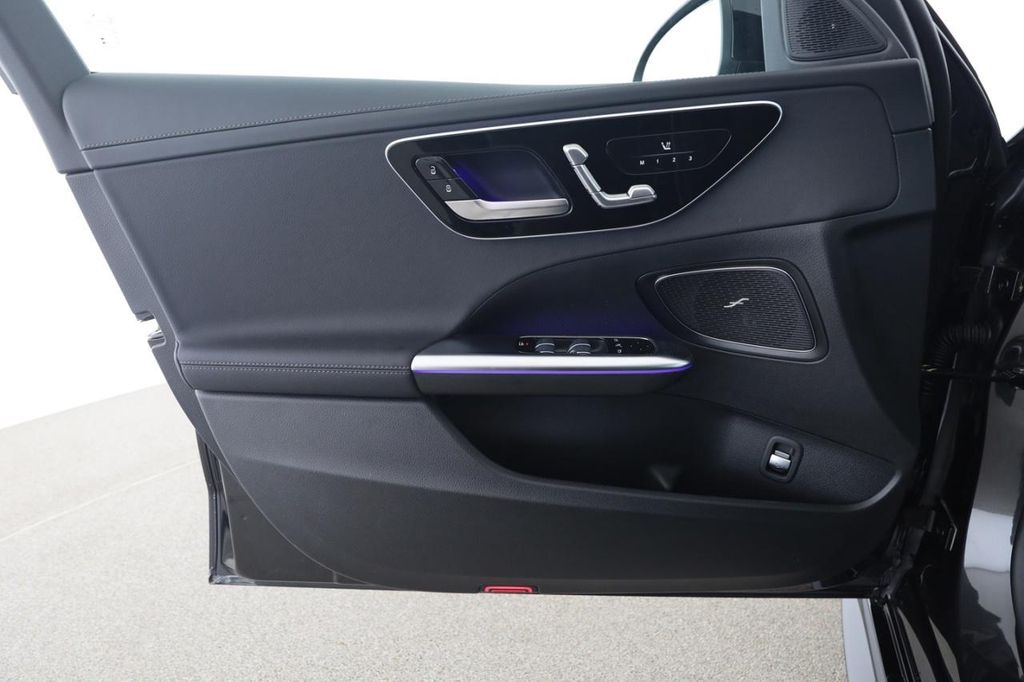 Mercedes-Benz C 220 2025