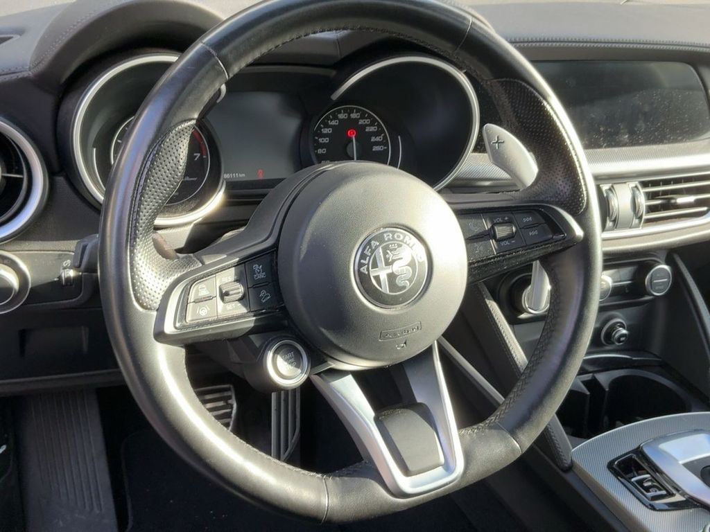 Alfa Romeo Stelvio 2022