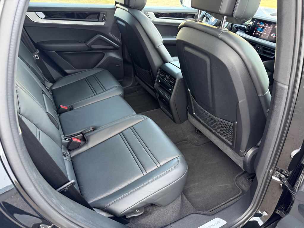 Porsche Cayenne 2024