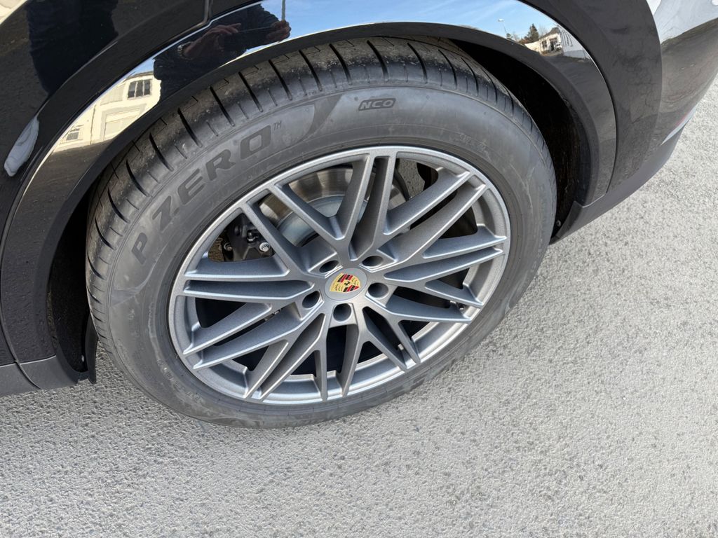 Porsche Cayenne 2024