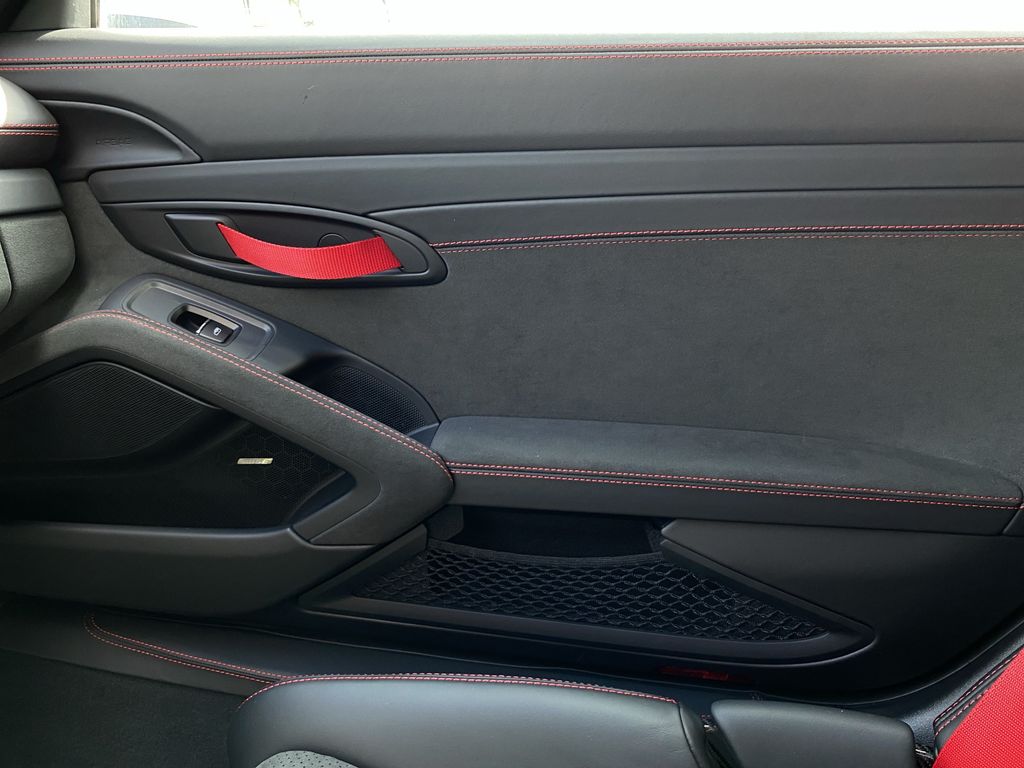 Porsche Boxster 2025