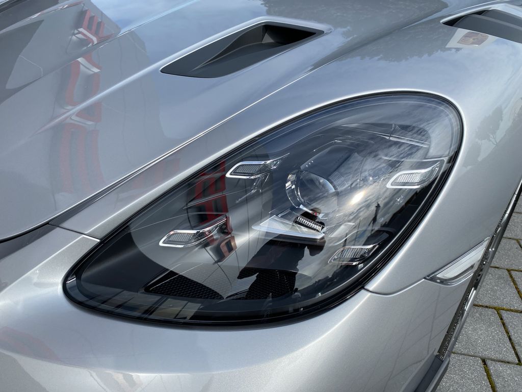 Porsche Boxster 2025