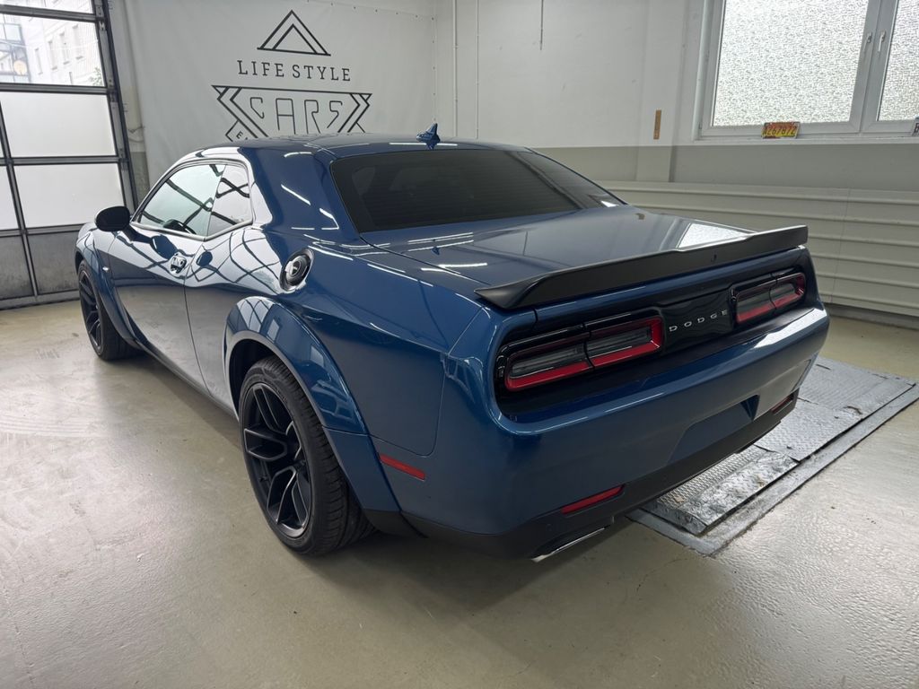 Dodge Challenger 2020