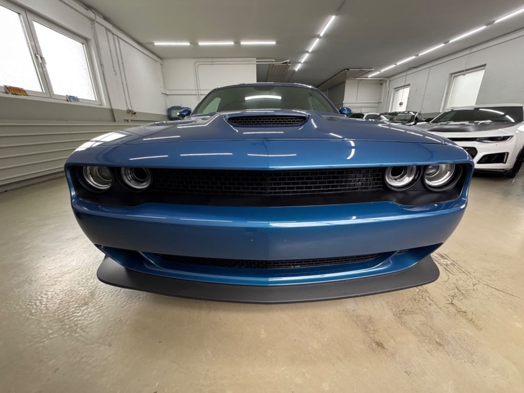 Dodge Challenger 2020