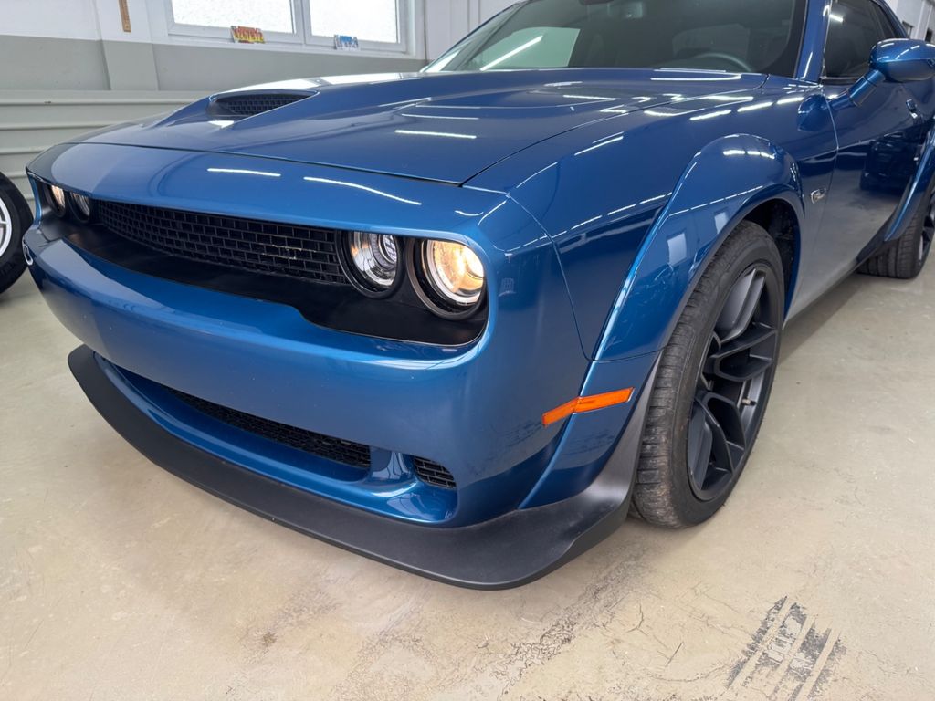 Dodge Challenger 2020