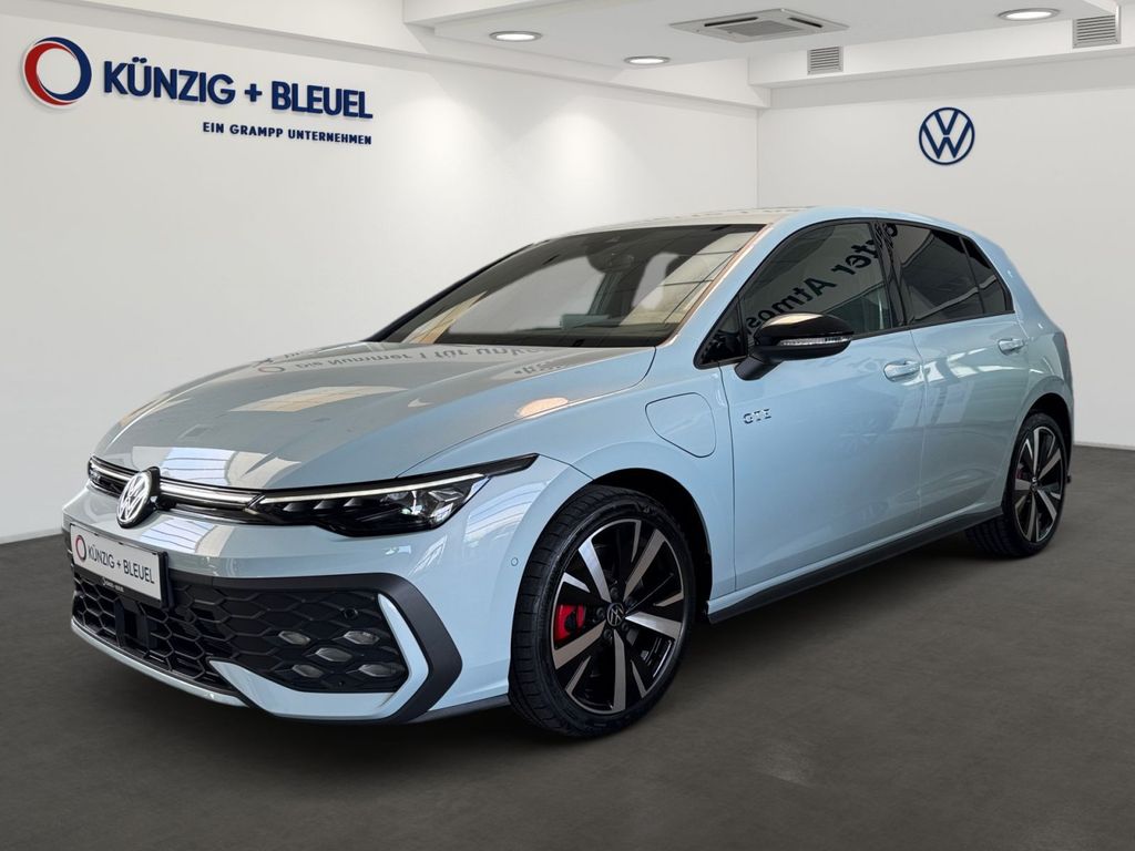 Volkswagen Golf 2025