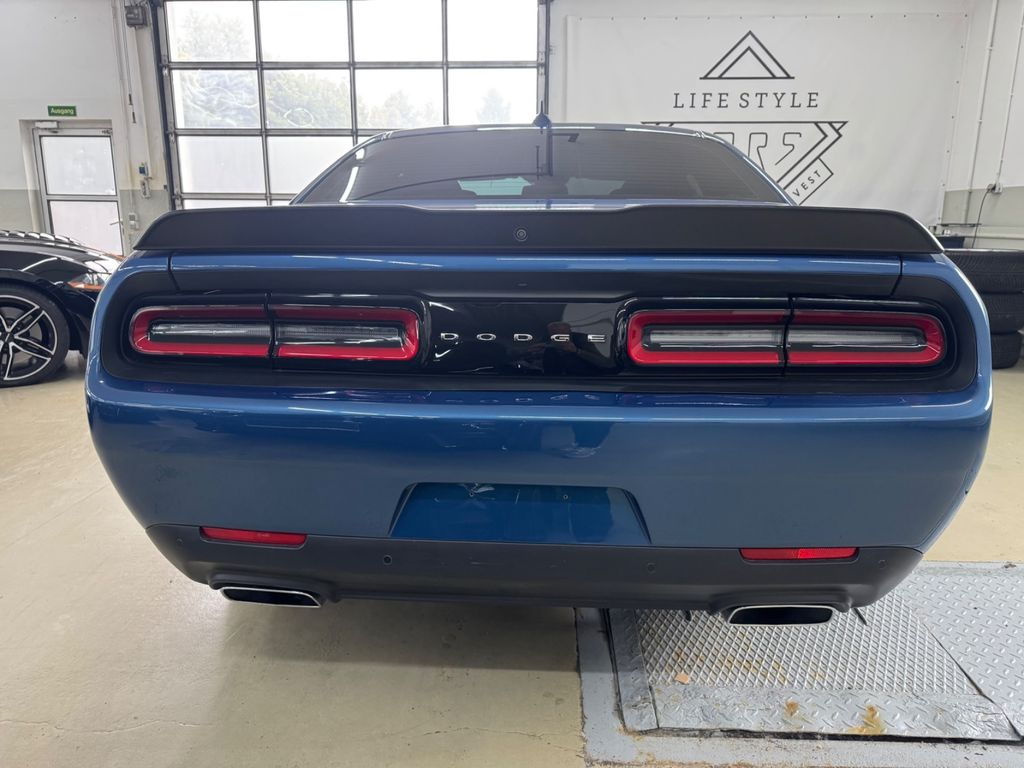 Dodge Challenger 2020