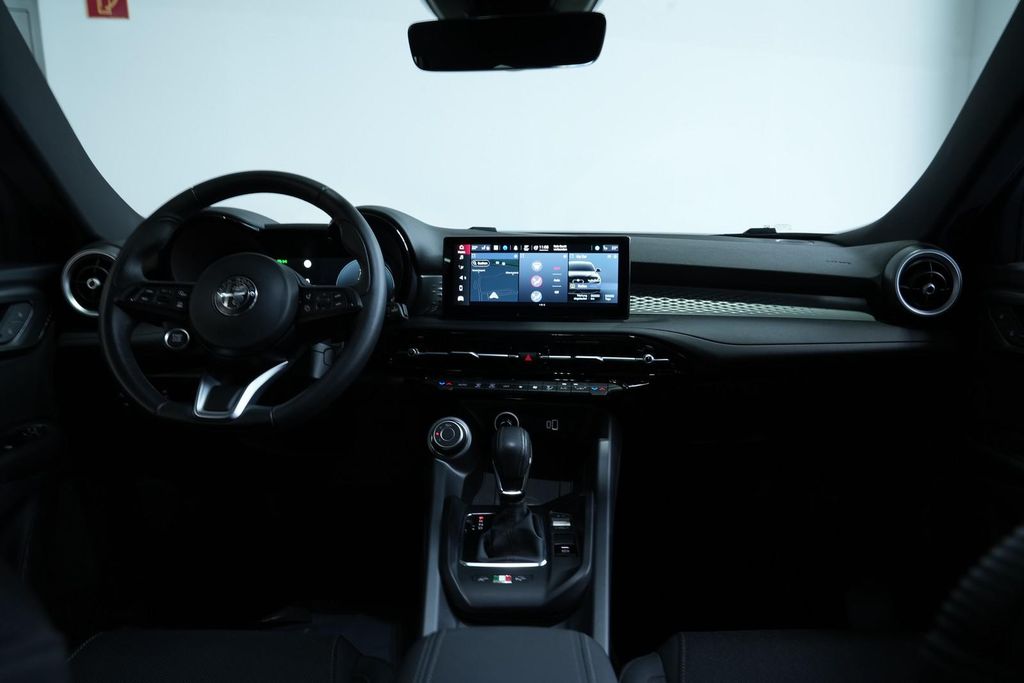 Alfa Romeo Tonale 2023