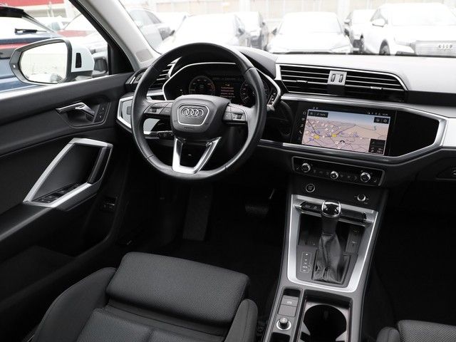 Audi Q3 2021