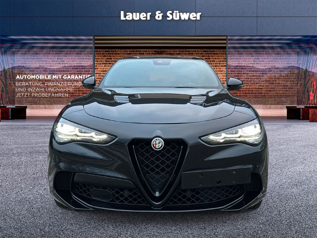 Alfa Romeo Stelvio 2023