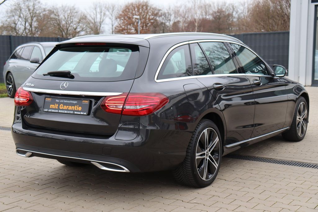 Mercedes-Benz C 300 2021