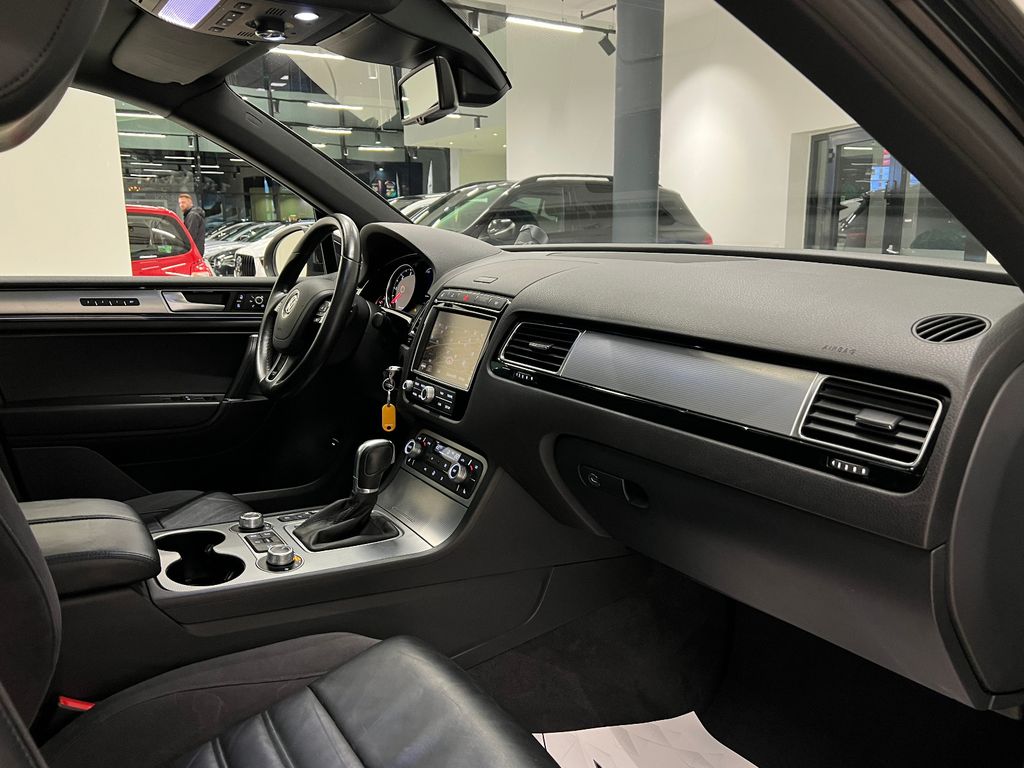 Volkswagen Touareg 2016