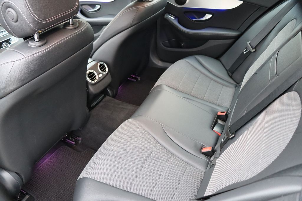 Mercedes-Benz C 300 2021