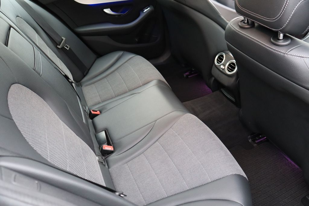 Mercedes-Benz C 300 2021