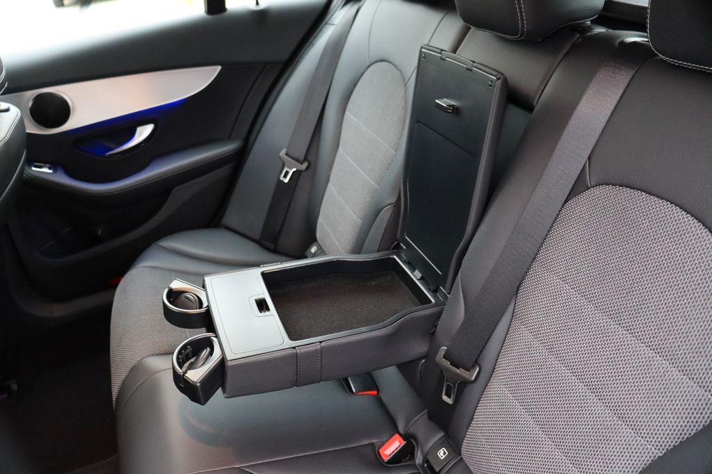 Mercedes-Benz C 300 2021