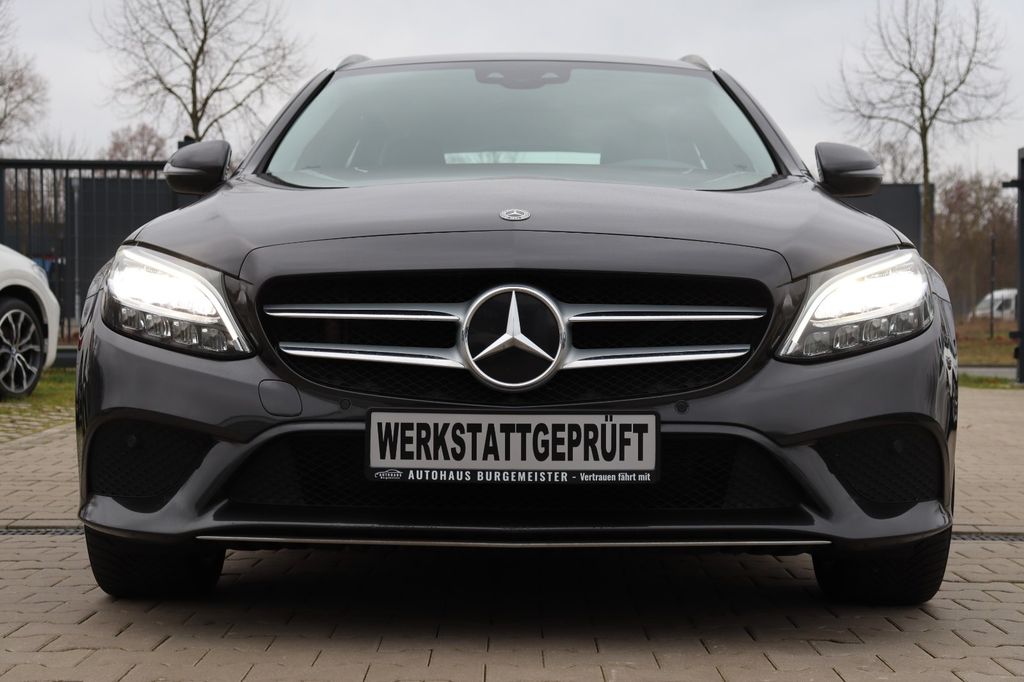 Mercedes-Benz C 300 2021