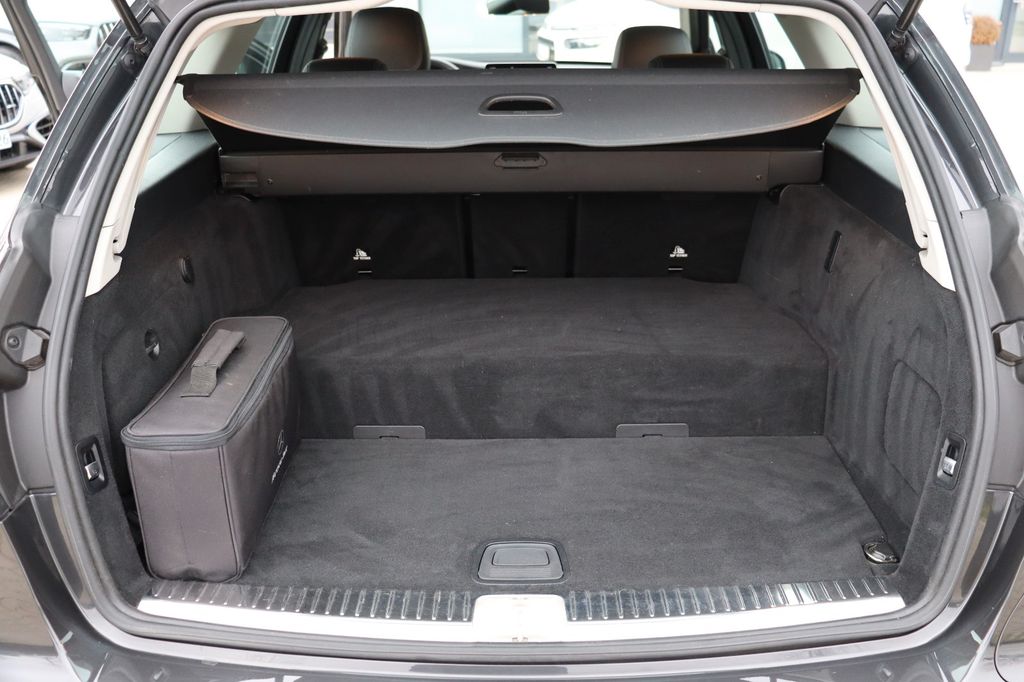 Mercedes-Benz C 300 2021