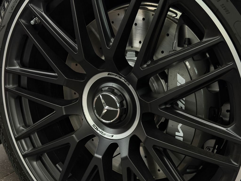 Mercedes-Benz S 63 AMG