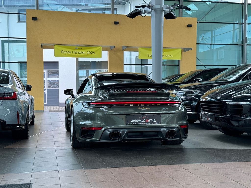 Porsche 992 2025