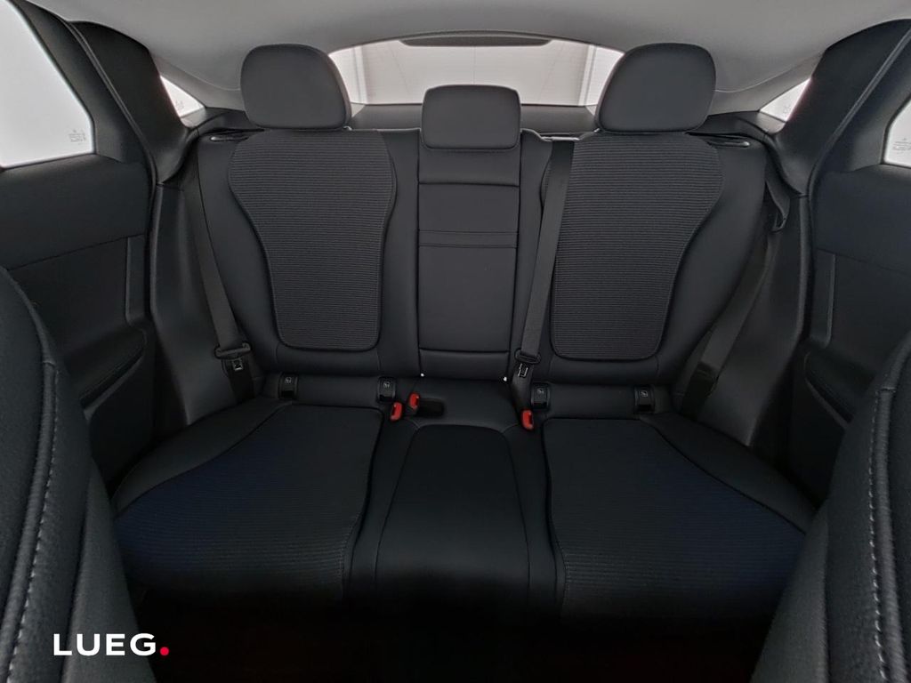 Mercedes-Benz GLC 300 2025