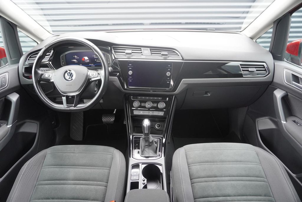 Volkswagen Touran 2021