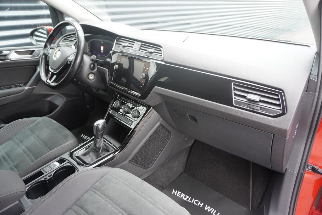 Volkswagen Touran 2021