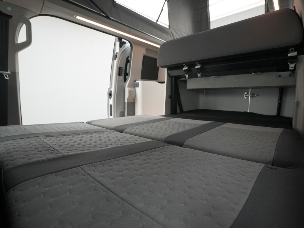 Ford Tourneo Custom 2025