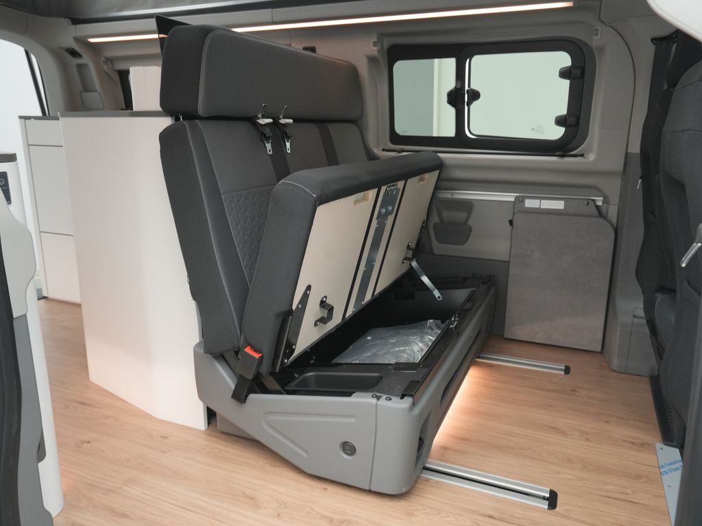 Ford Tourneo Custom 2025