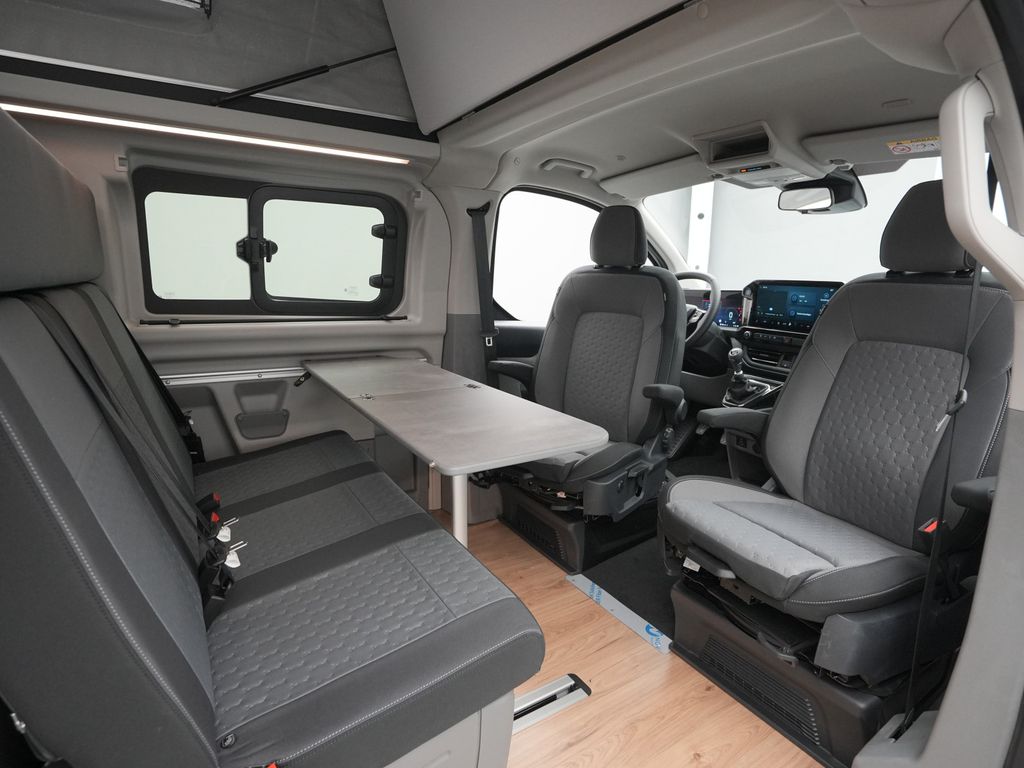 Ford Tourneo Custom 2025