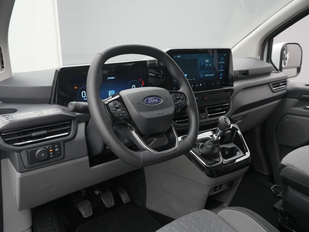 Ford Tourneo Custom 2025