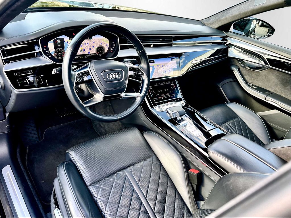 Audi A8 2021