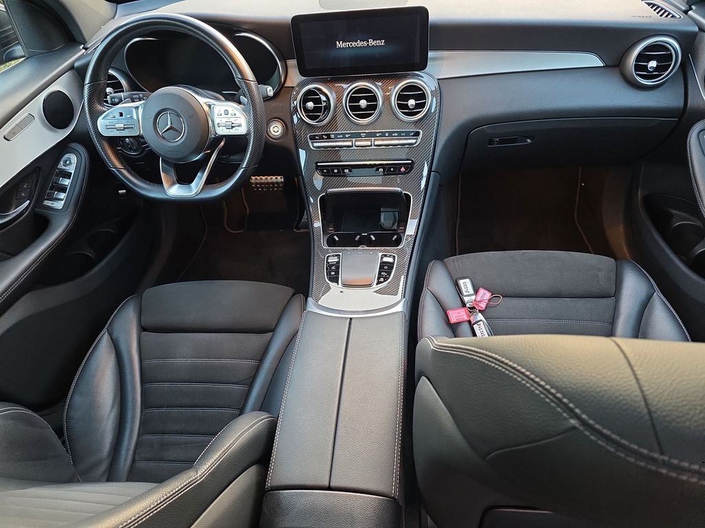 Mercedes-Benz GLC 300 2022