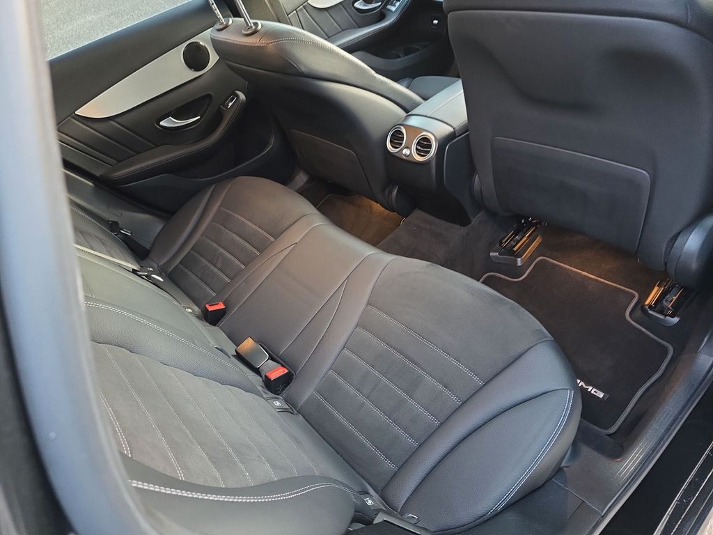 Mercedes-Benz GLC 300 2022