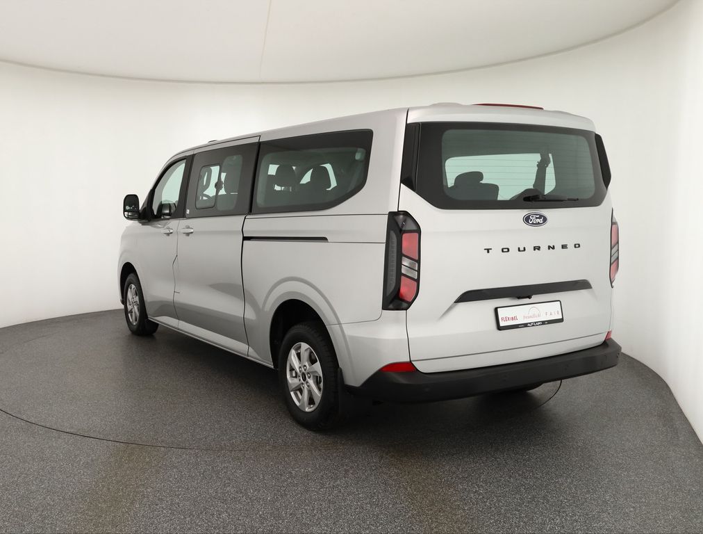 Ford Tourneo Custom 2025