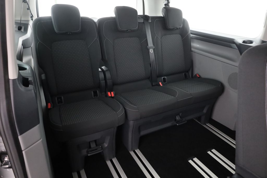 Ford Tourneo Custom 2025