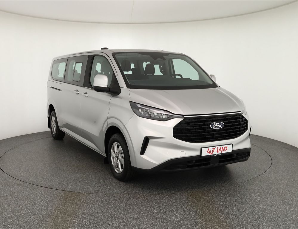 Ford Tourneo Custom 2025