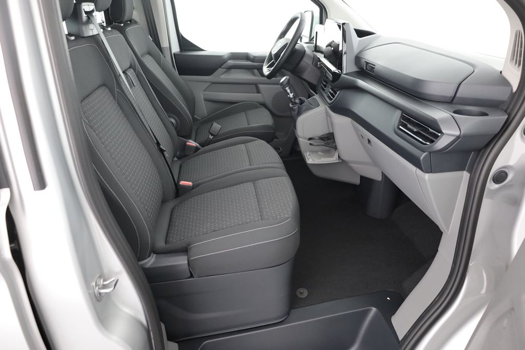 Ford Tourneo Custom 2025