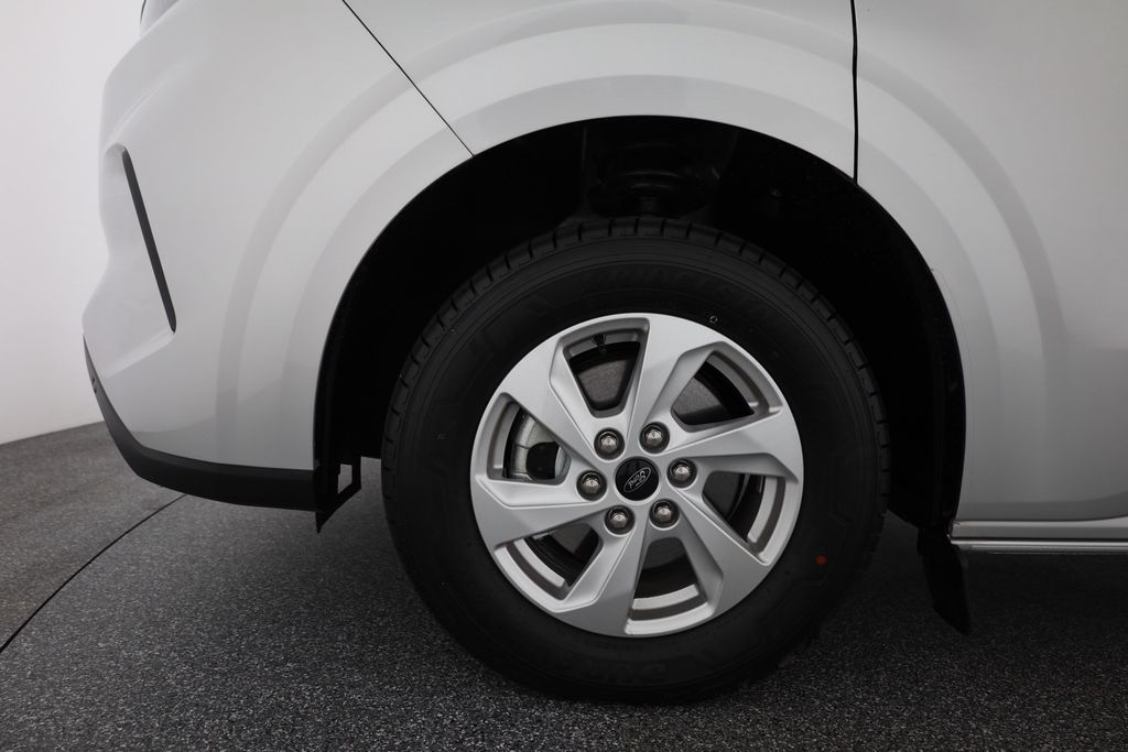 Ford Tourneo Custom 2025