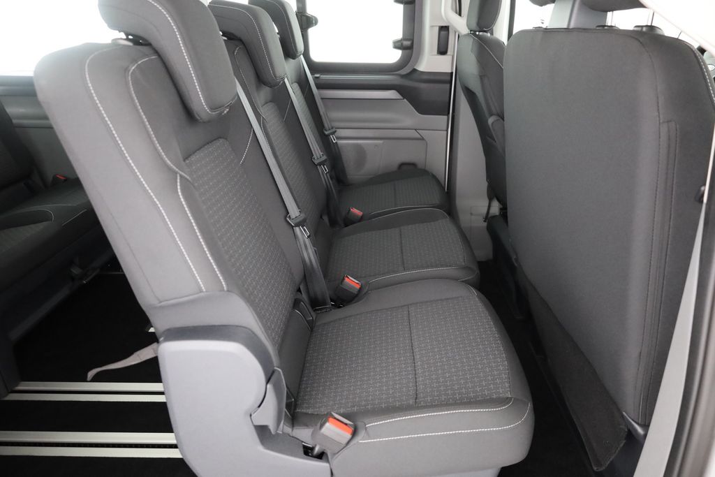 Ford Tourneo Custom 2025