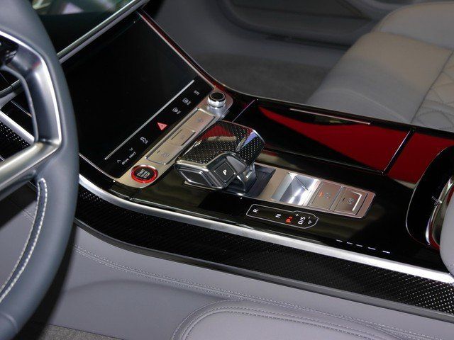 Audi S8 2021