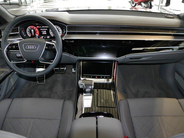 Audi S8 2021