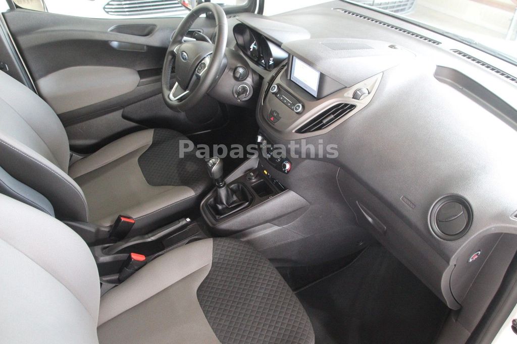 Ford Tourneo Courier 2019