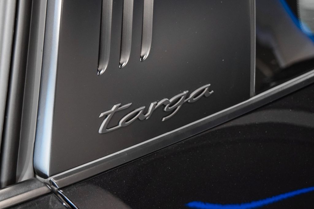 Porsche 992 2025