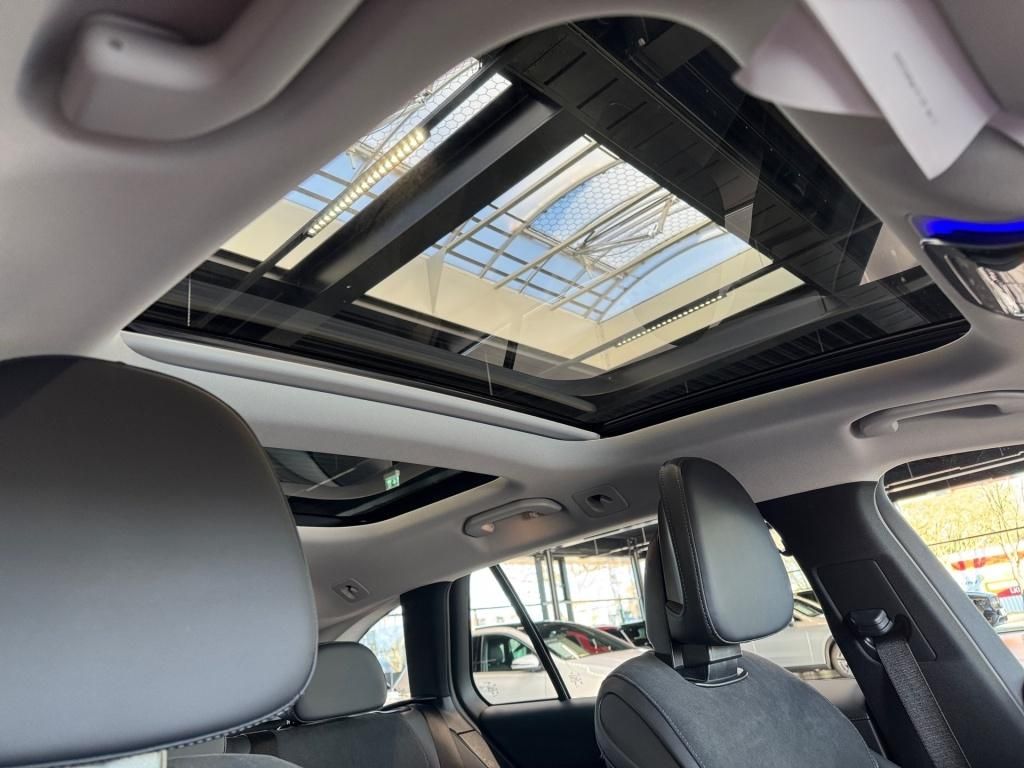 Mercedes-Benz C 220 2025