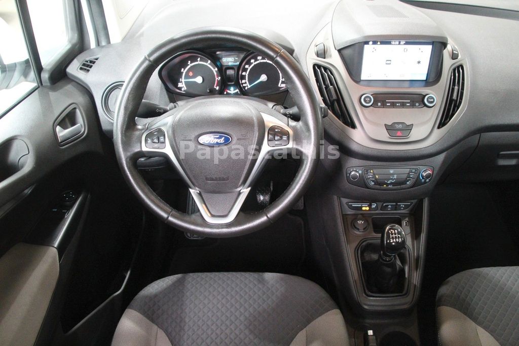 Ford Tourneo Courier 2020