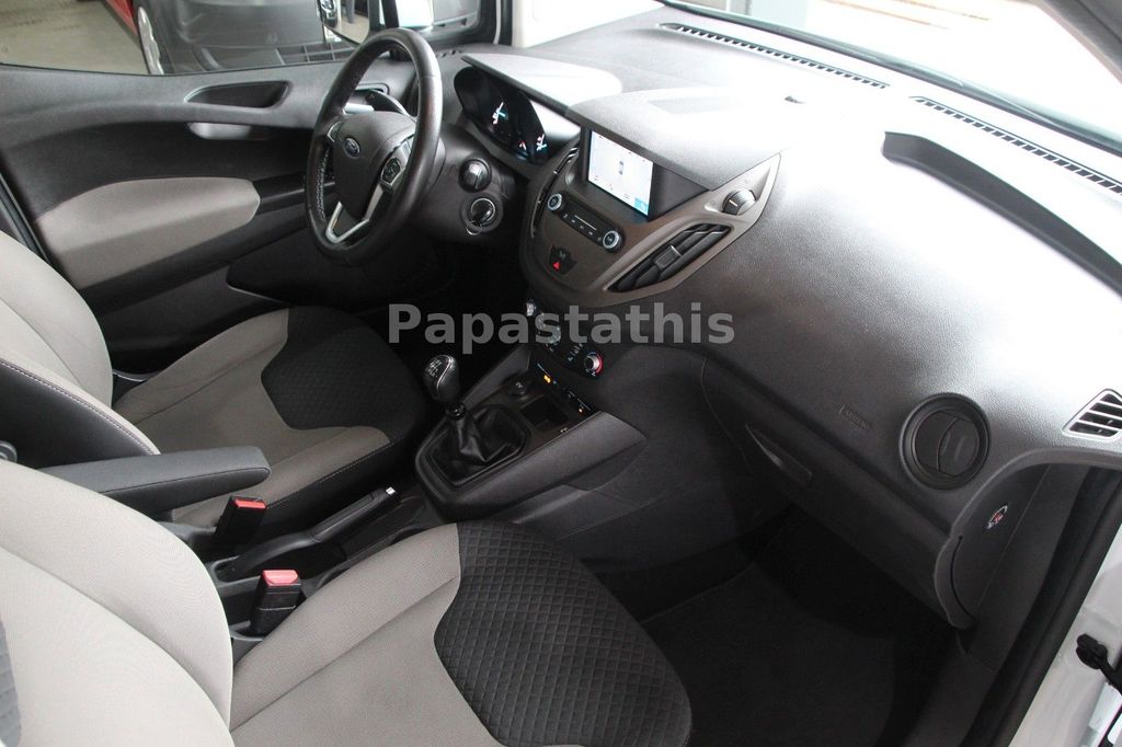 Ford Tourneo Courier 2020
