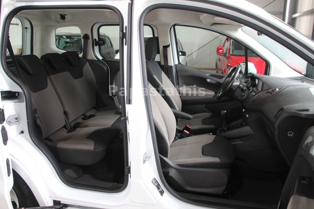Ford Tourneo Courier 2020