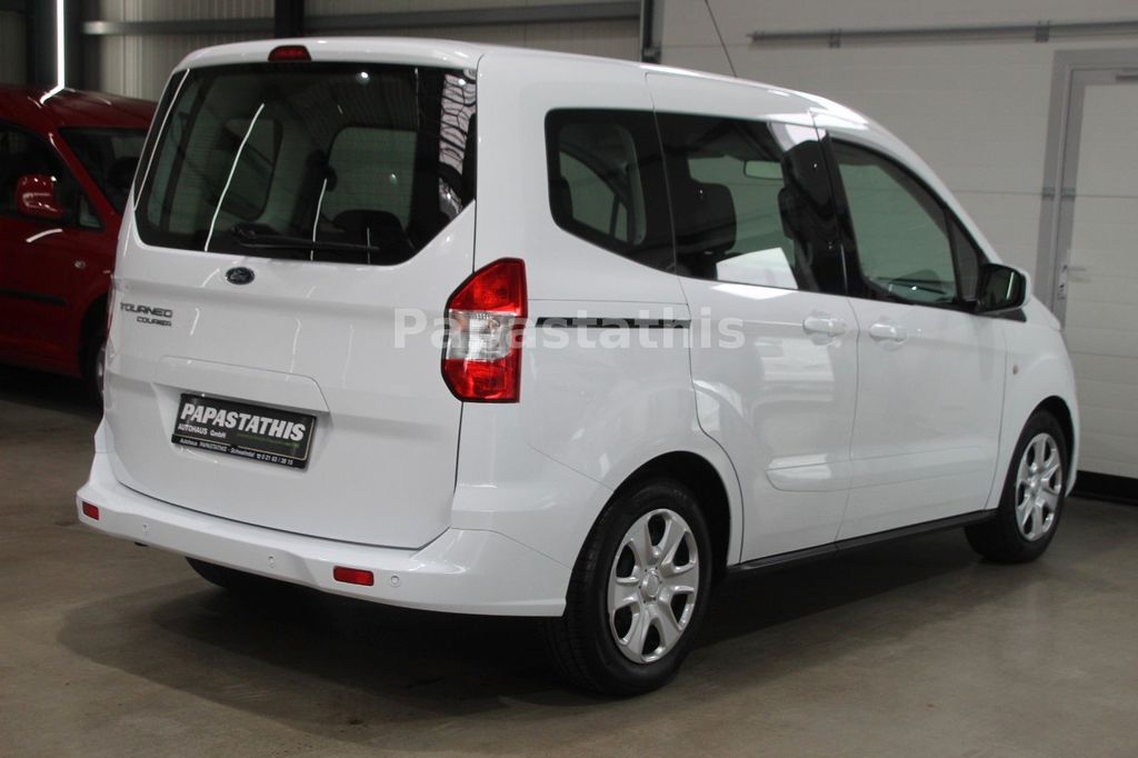 Ford Tourneo Courier 2020