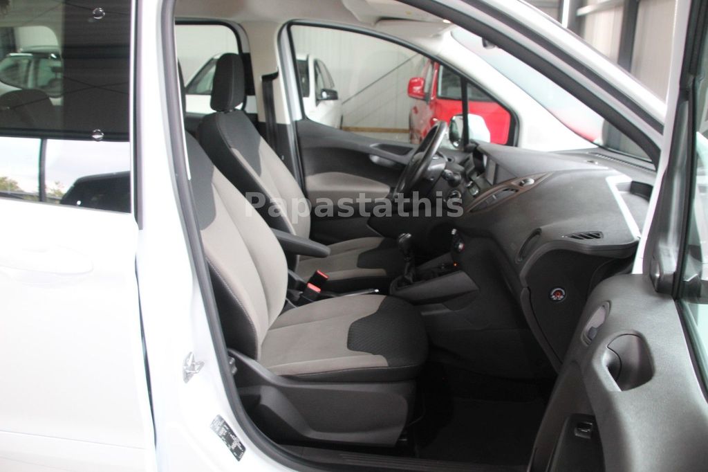 Ford Tourneo Courier 2020